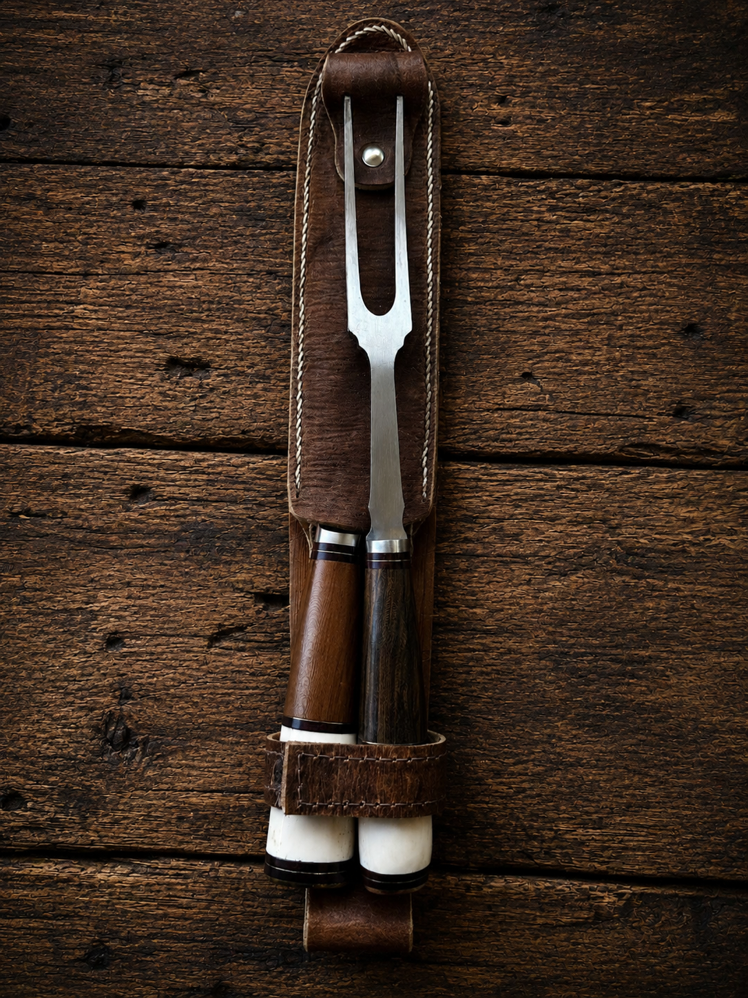 Handcrafted BBQ Set - 18cm Stainless Steel Knife - Guayubira wood & bovine bone Handle