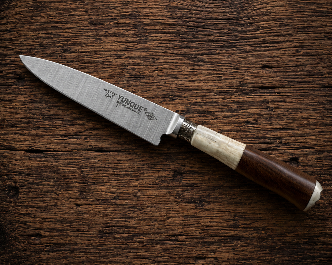 Handcrafted 14cm Molybdenum Vanadium Knife - Guayubira wood & deer antler Handle