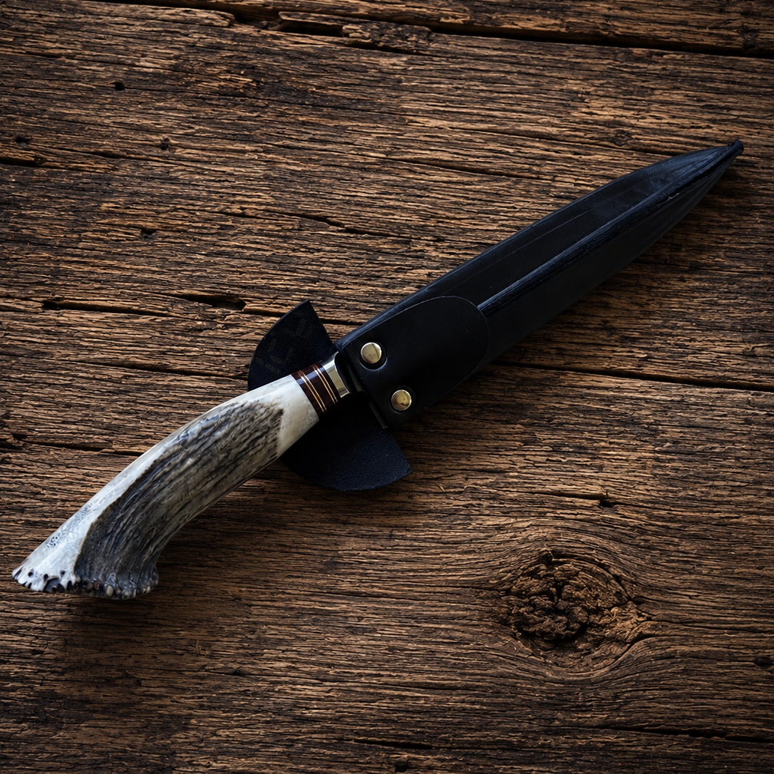 Handcrafted 20cm Stainless steel Knife - Natural deer antler Handle